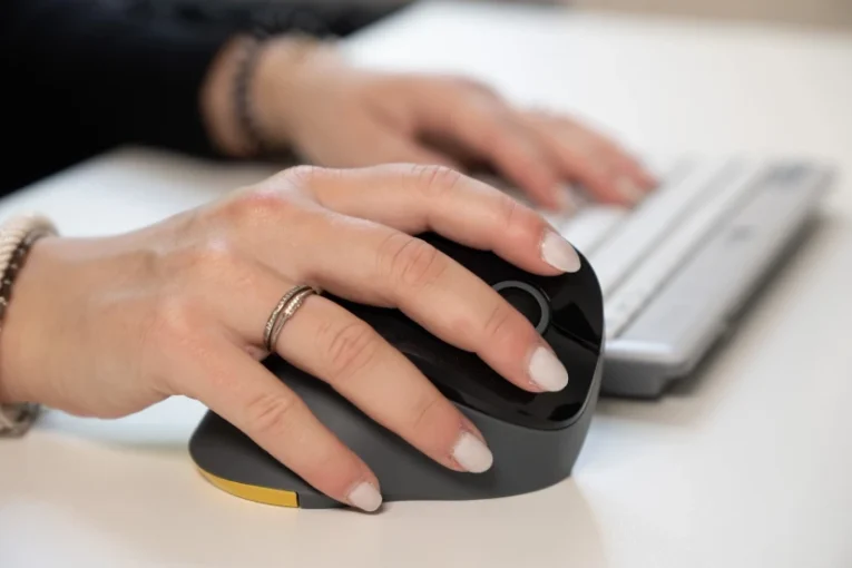 prf-wireless-mouse-dark-grey-bakkerelkhuizen-u04-1733736033-1